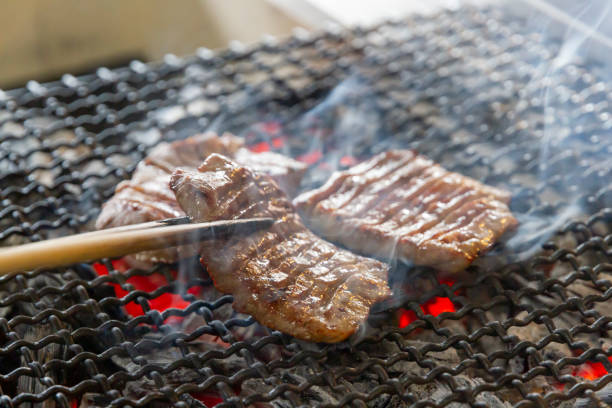 The thick-sliced beef tongue is delicious.