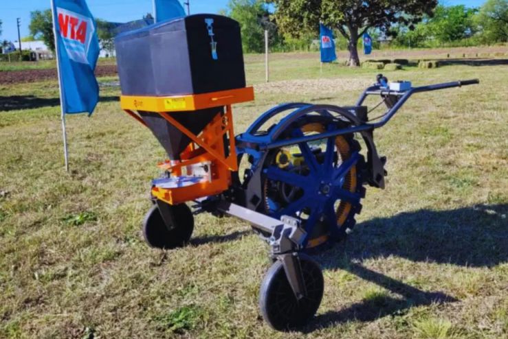 675c2a83dbf12_739_494!