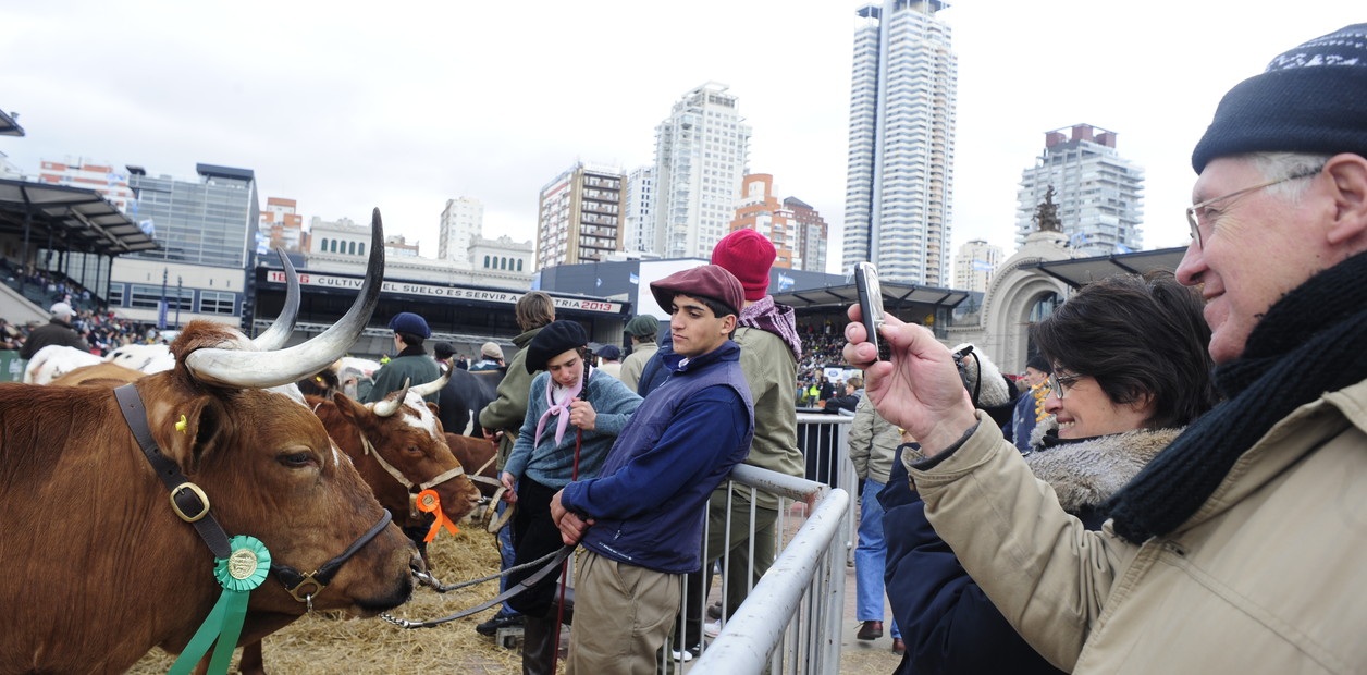 gYHxVkzoL_1256x620__1