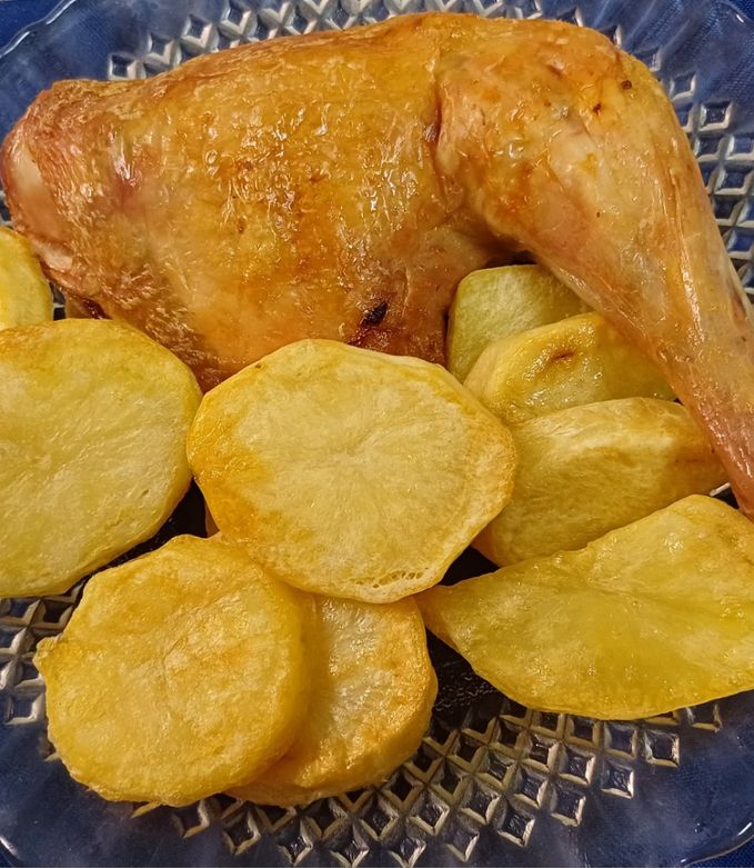 pollo-al-horno-con-papas-foto-principal