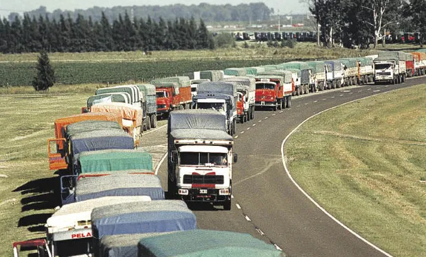 camiones_soja_rosario_agrofy_news